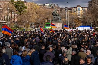 Refugees from Nagorno-Karabakh hold a rally in Yerevan’s Freedom Square. March 20, 2024.
